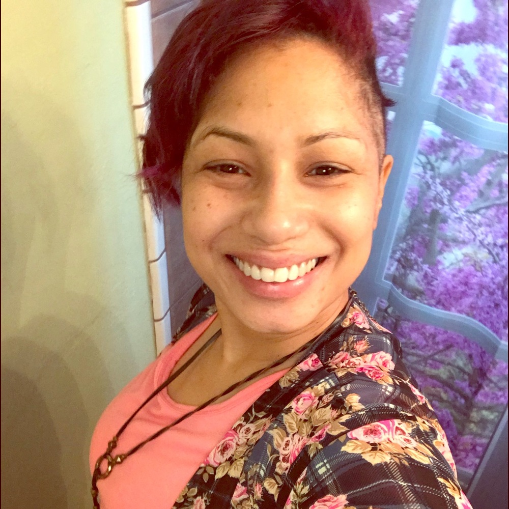 Meet your Posher, Monique